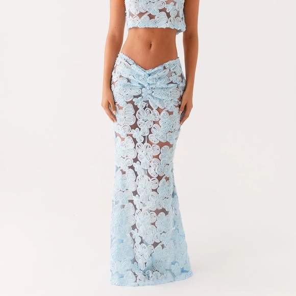 Peppermayo Dresses & Skirts - NWT Peppermayo Fiorella Floret Maxi Skirt